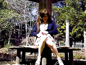 Spring is Pai-chan's most favorable season.