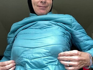 Dhimmi Bea - Hijab, down jacket, masturbation