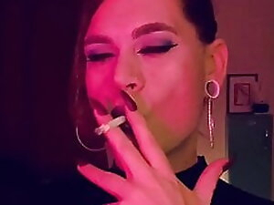 Smoking t-girl